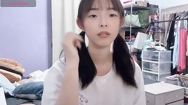 Peachyu - 開表演換情趣衣服慰慰玩玩具
