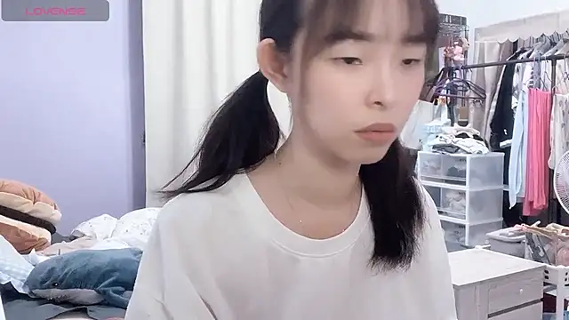 Peachyu - 開表演換情趣衣服慰慰玩玩具