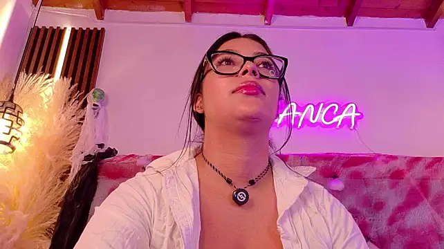 Bianca_zaens2 - SPANKS ASS AND OILL