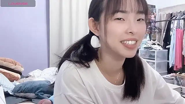 Peachyu - 開表演換情趣衣服慰慰玩玩具
