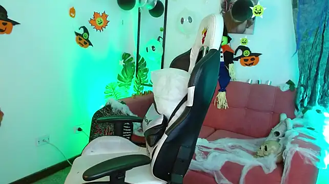 Nessa_sex - DILDO IN MY PUSSY 5 MIN