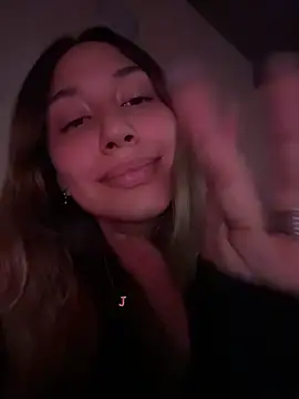 Meganfaxx - 🎁