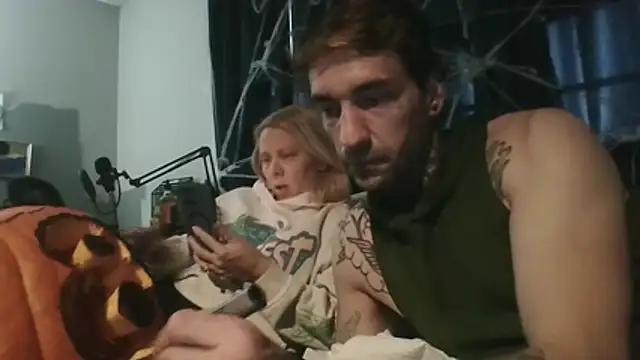 2-BLUNT-CUNTS - lets get her in that corsset