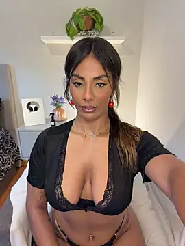 Brownfitbabyy - Show pussy close 🍫 Mostrar bucetinha