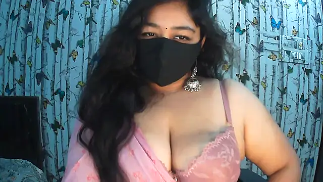 Yoursnandini8 - Cream on boobs