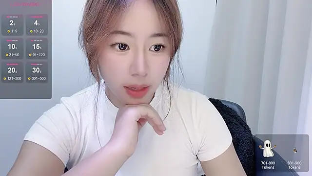 Abigail-3 - 否极泰来【精液胸胸】