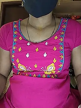 Malikasharavatea - Face full open ni public show