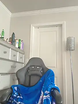 Butterflybootyy - Naked twerk