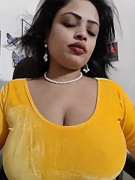 Pinky-2 - Oiling My Sexy Pussy Hole
