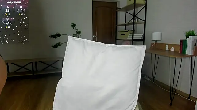 DarleenWarrior - Show my sexy ass