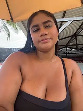 NayTorres - FINGERS IN MY PUSSY, SILENCE IN PUBLIC
