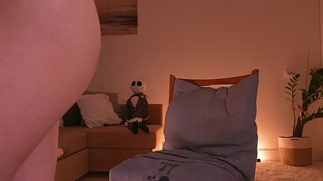 Miablueye - Anal in the oversplit between two chairs