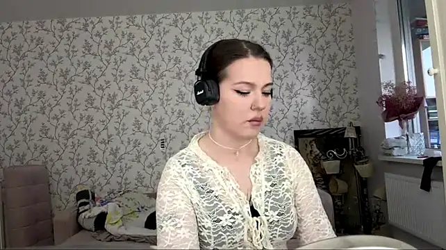 ElizbethPizza - Show outfit