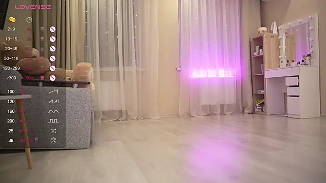 Bananalizzy - Touch ass close up ♡