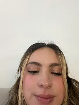 Cloee_Rainbow1 - Boobsjob with oil 💦🍒🍆🍒💦🥵😏