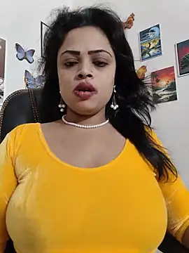 Pinky-2 - Oiling My Sexy Pussy Hole