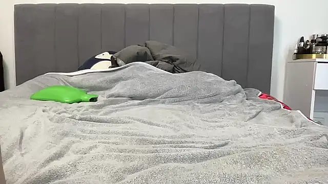 Youngie_and_Oldie - Creampie in my dirty ass
