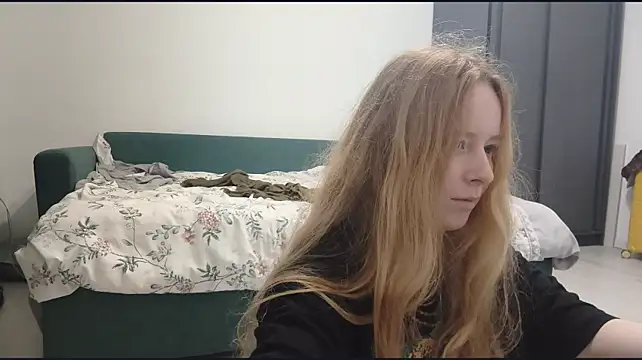 KateVibe_01 - Fingers running over my nipples