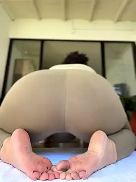 CurlyMilf_Vannexxxa - Anal or Control 6 min