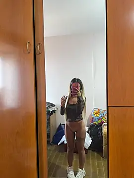 Thegirlofthemirror - Doggy e culo aperto