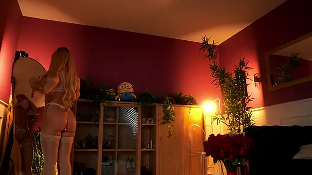 AshleySinn - The greatest KING