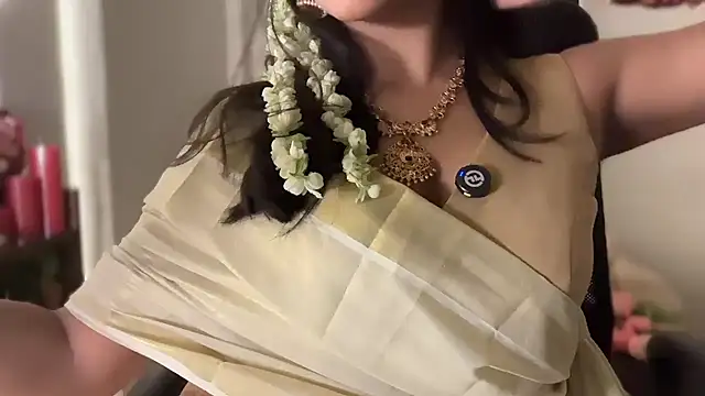 Goddess_Ariel - Candle Wax ON BOObs