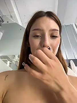 LilluKatten - CUM WITH A CUCUMBER 🥒 IN PUBLIC! 💦💦