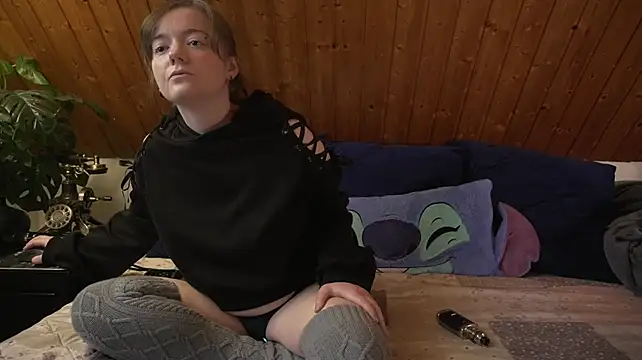 TessaWinter - 😍 Boobs auspacken und Nippelklemmen