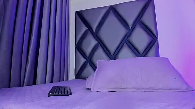 Bby-pink - Suck my fingers close cam