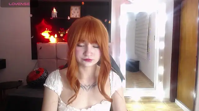 _Charlotte_Collins_ - play my tits