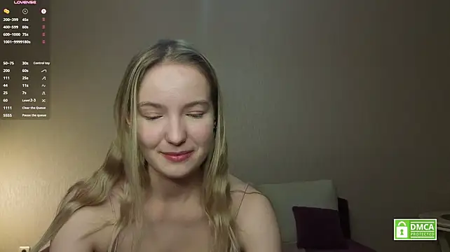 HongTomczak - topless