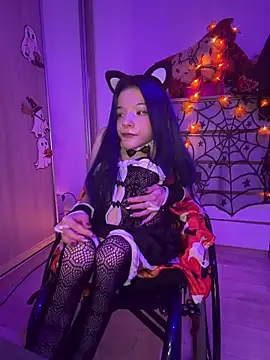 MiniSophiaa - Take off panties