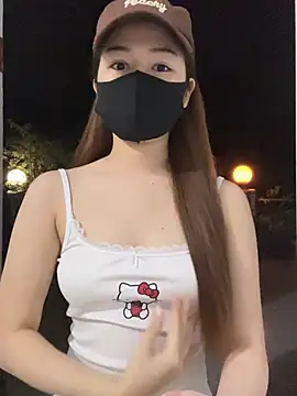 My_Melodyy - Make me cum pussy in public garden 🪴😈