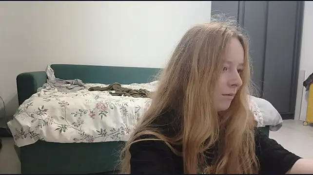 KateVibe_01 - Fingers running over my nipples