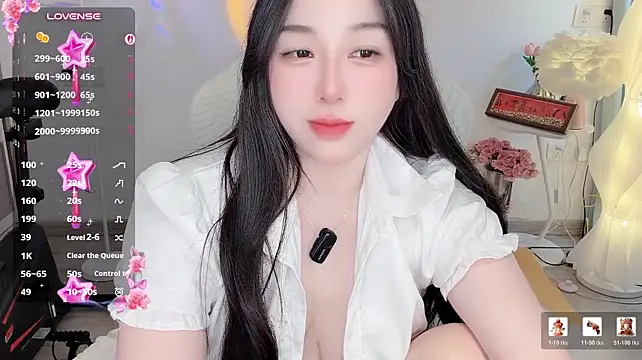 Liz-nn - 捏奶头叫床😍😍Pin the nipples（招守护男友2.0版）