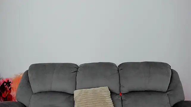 SecretVanilla - naked dance!