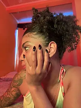 Morenayaa - Free boobs 💜