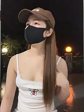 My_Melodyy - Make me cum pussy in public garden 🪴😈