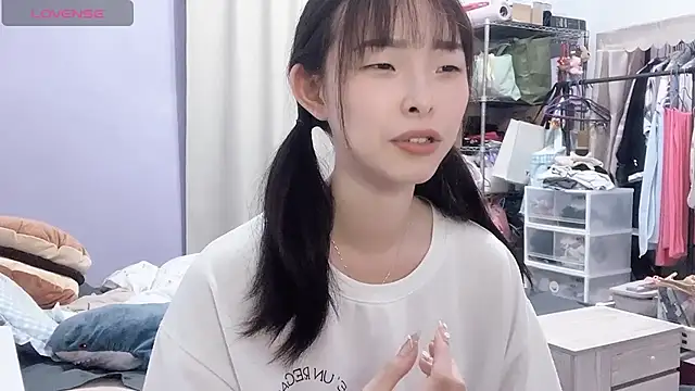 Peachyu - 開表演換情趣衣服慰慰玩玩具