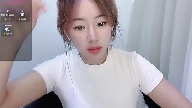Abigail-3 - 否极泰来【精液胸胸】