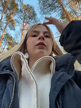 RossyMood - Show my ASS TO STANGER PARK RISKY