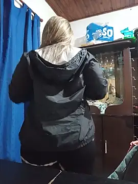 Wiyimari2 - Show pussy