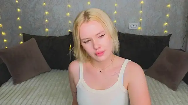 MelissaAvis - add fake cum on panties