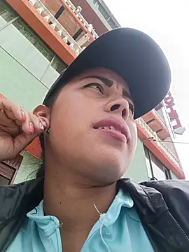 _andrea30 - MASTURBATION ON THE ROAD