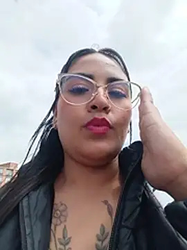 MAYE__13 - The driver touches my breasts 😈🥵🥵