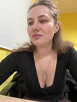 AsynaYuuki - go crazy... SHOW PUSSYLIPS+SPEAD ASS🏫