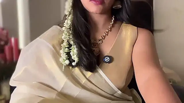 Goddess_Ariel - Candle Wax ON BOObs