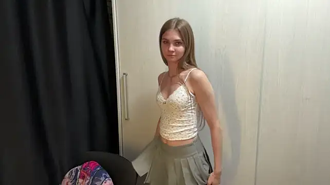 Babysmall_girl - ass tease