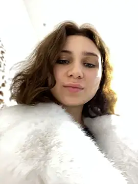 QuitieLia - Take off my wet panties
