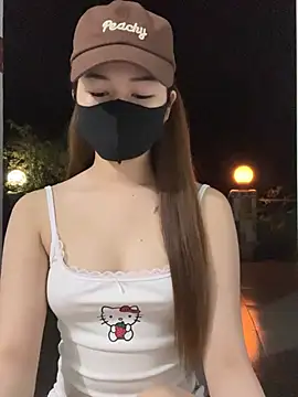 My_Melodyy - Make me cum pussy in public garden 🪴😈